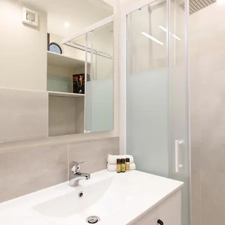 Apartament Capone Yourhosthelper Cannes